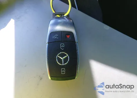 2019 Mercedes-Benz A 220 z USA, uszkodzony, nr VIN WDD3G4EB9KW020649